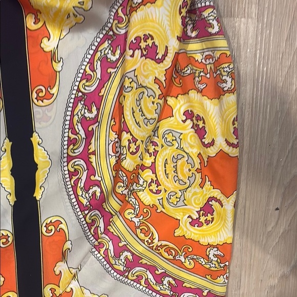 Melanie Lyne Colorful 100 percent silk skirt with Ornate Patterns - Picture 7 of 9